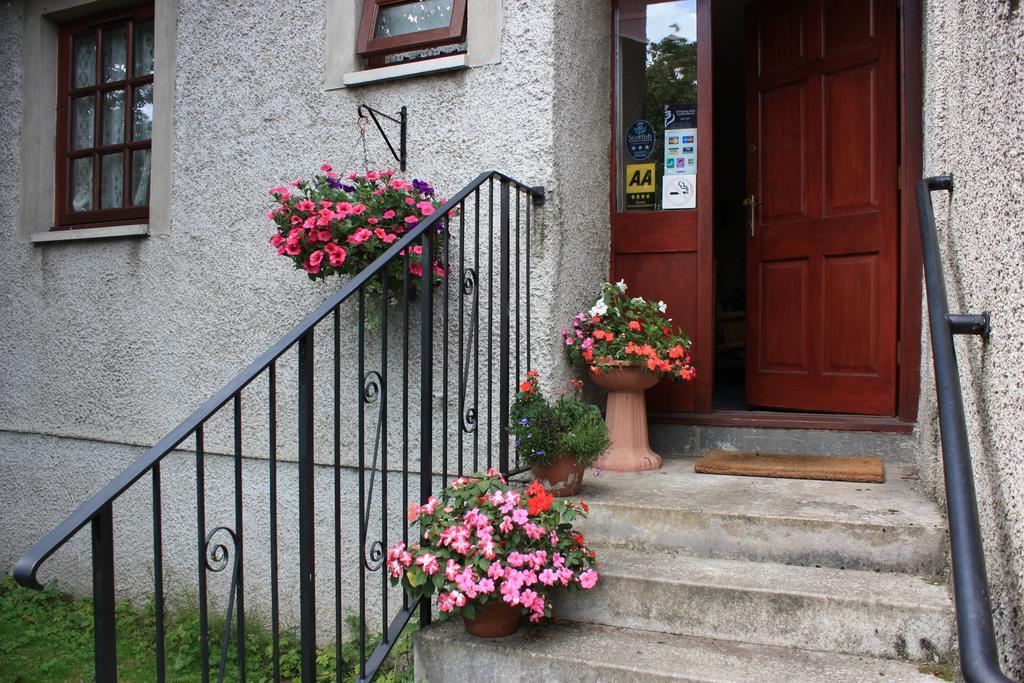 Clarke Cottage Guest House دنفرملاين المظهر الخارجي الصورة