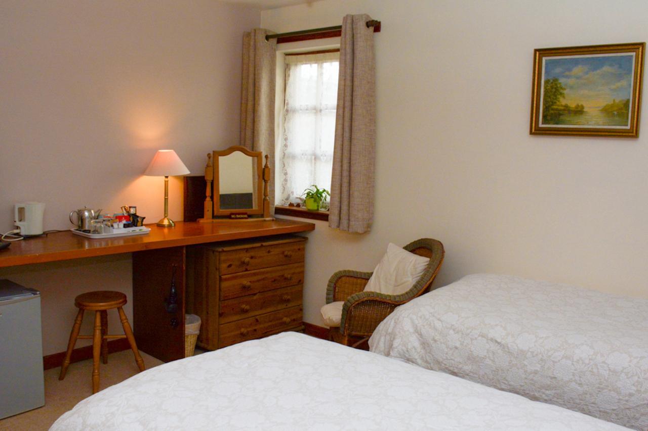Clarke Cottage Guest House دنفرملاين المظهر الخارجي الصورة