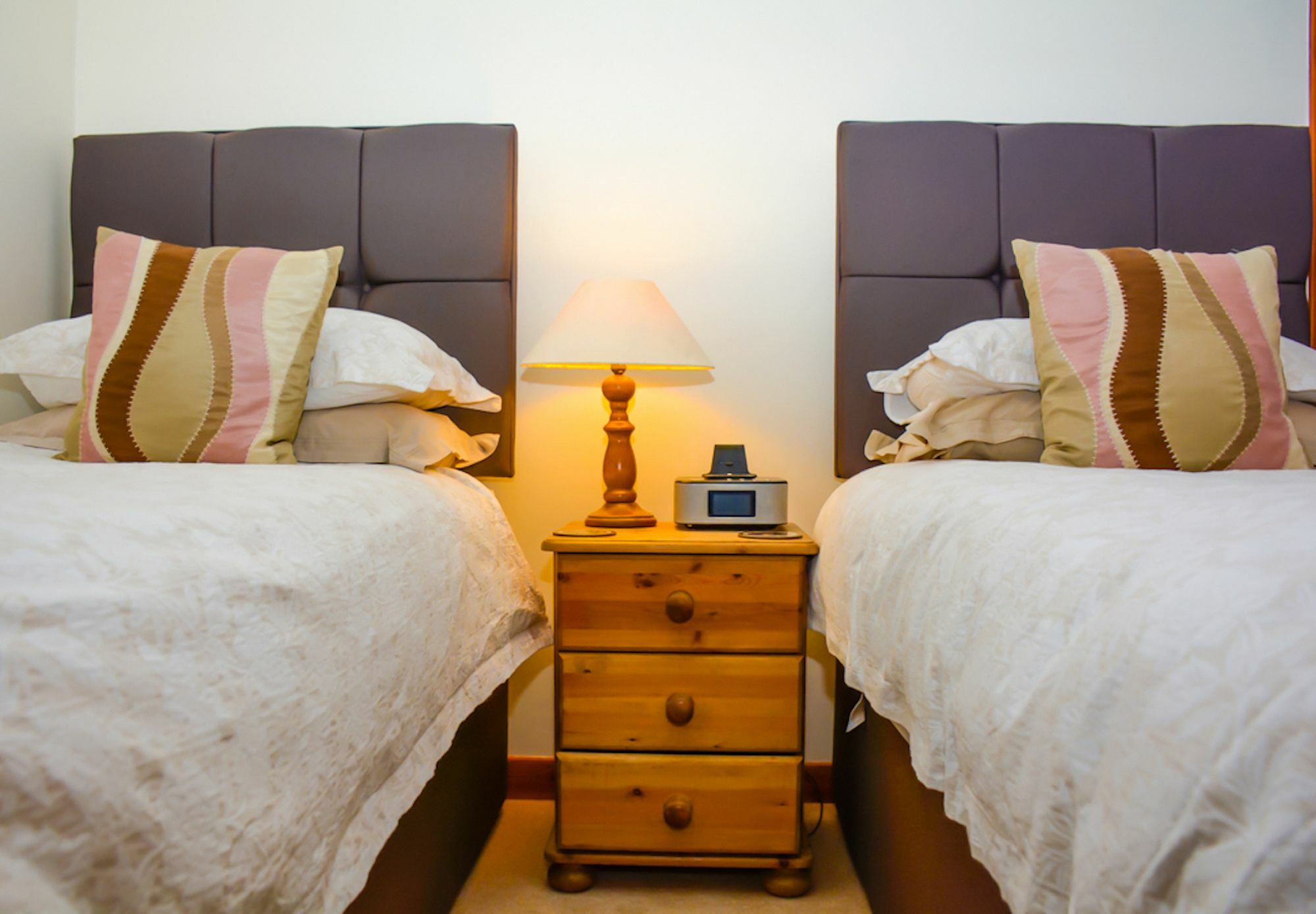 Clarke Cottage Guest House دنفرملاين المظهر الخارجي الصورة